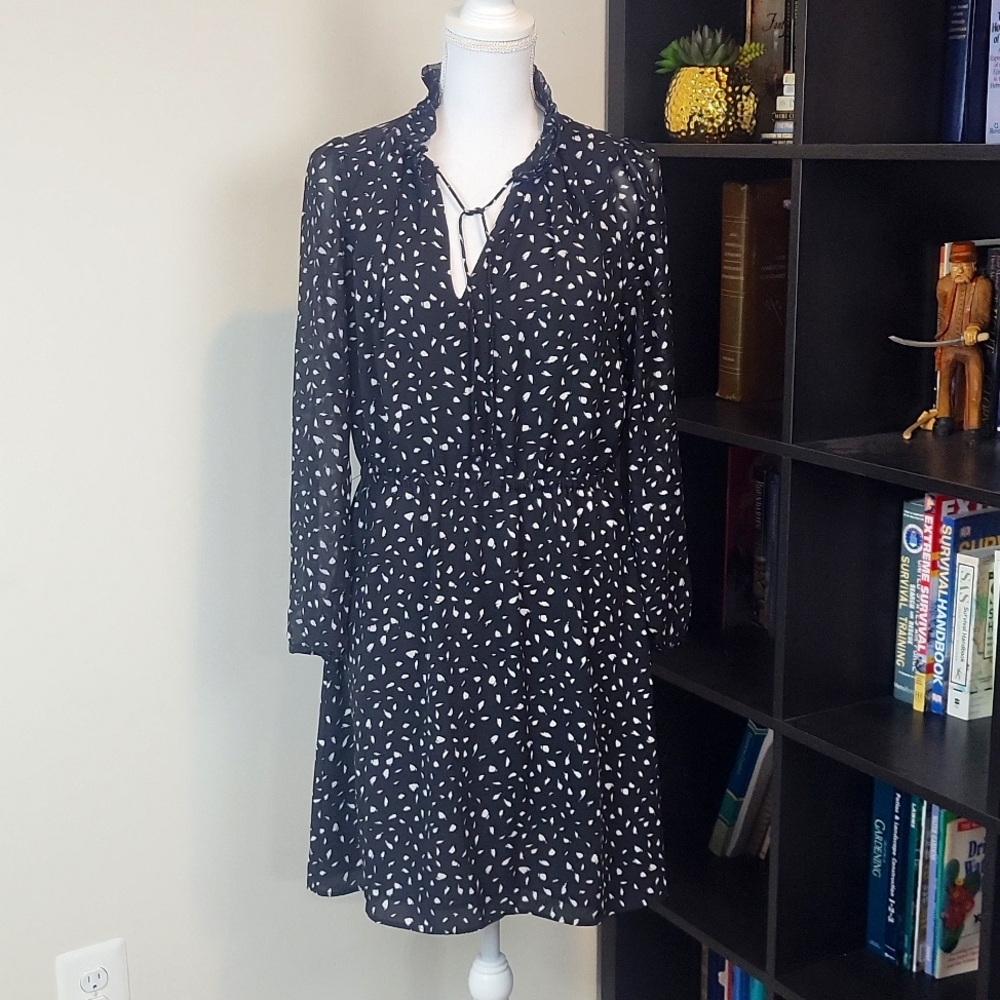 LOFT Black White Abstract Tie V-neck Ruffle Collar Sheer Sleeve Midi Dress